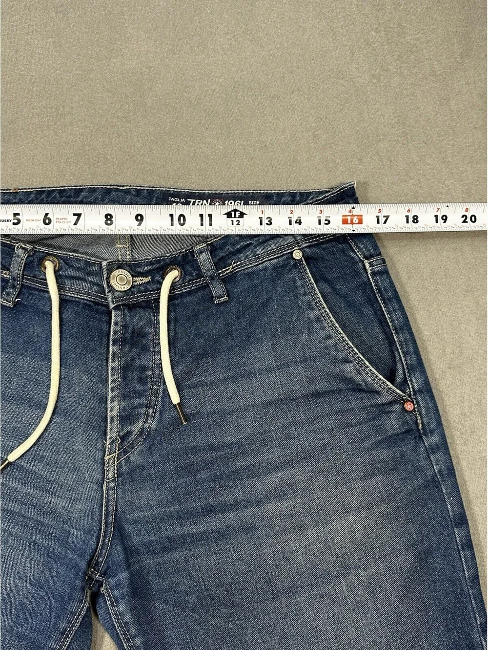 TRN 1961 Men’s Denim Shorts Size 32 Blue Drawstring Casual Jean Shorts